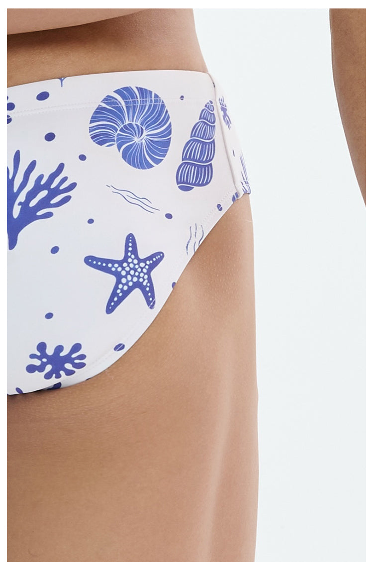 Love in Midsummer Shell Triangle Swim TrunksAAS-18071
